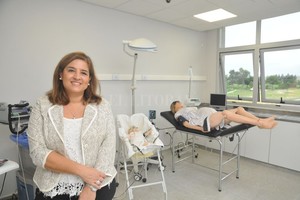 Flavio Raina / Archivo El Litoral El registro gráfico muestra la apertura del centro de simulación y entrenamiento interprofesional en la FCM, hace un tiempo. Para Carrera,  no hay una gran cantidad de casos nuevos, pero eso no quita que en algún momento pueda cambiar la tendencia .