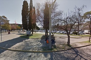 ELLITORAL_225280 |  Captura digital Google Maps Street View Estacionamiento que se encuentra frente al club Unión.
