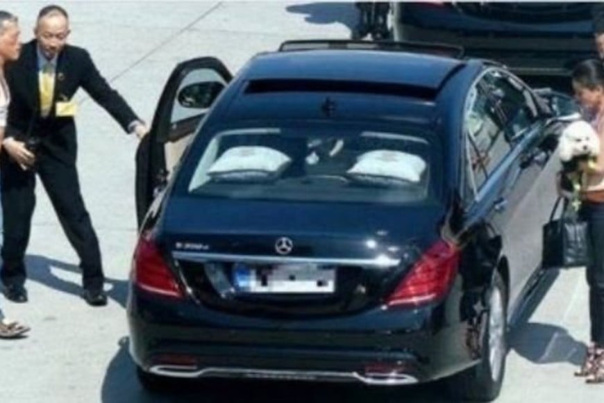 ELLITORAL_422887 |  Gentileza Así llegó el rey de Tailandia a Alemania.