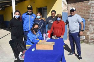 ELLITORAL_400235 |  Flavio Raina De cara al futuro. Dirigentes del club Sportivo Gaudalupe en la mañana del domingo y en plena actividadad. Con la confianza de seguir adelante a pesar de todo.