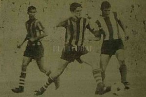 Archivo Nogara con la camiseta de Unión, en un partido ante Rosario Central.