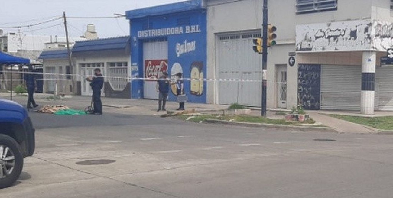 Un colectivo urbano de Rosario atropelló a un peatón y lo mató