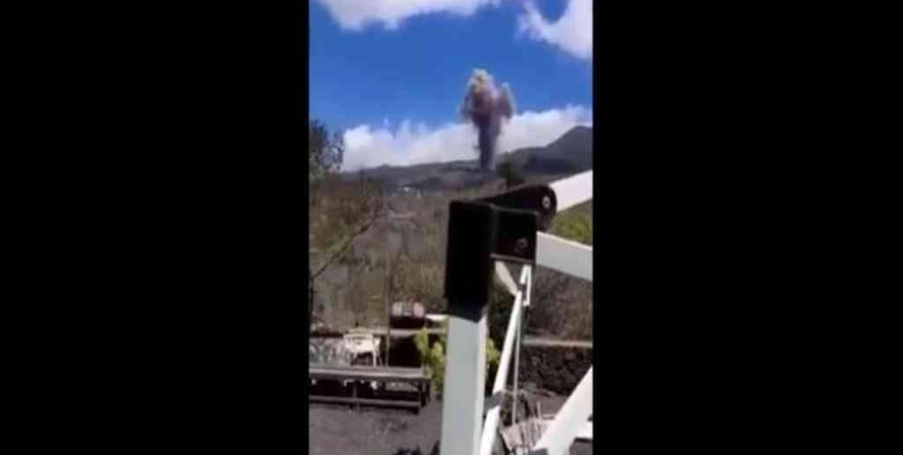 "Hay tiempo de comer": la reacción viral de un vecino ante la erupción del volcán en España