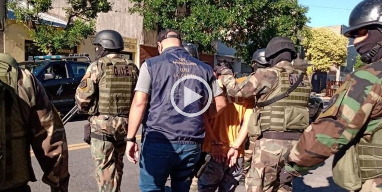 Tres detenidos por la saga de los quemacoches en Santa Fe