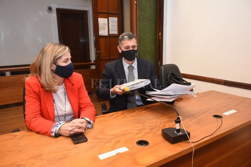 ELLITORAL_422159 |  Flavio Raina Los fiscales Ana Laura Gioria y Marcelo Nessier pedirá la pena máxima para Trossero.