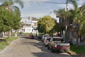 ELLITORAL_196533 |  Captura de Pantalla - Google Street View El robo se produjo a metros de la Av. Aristobulo del Valle