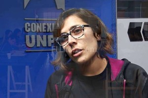 Captura digital / Noticiero en Youtube de la UNPA Juventud. Mendoza tiene 24 años y es militante de Franja Morada.