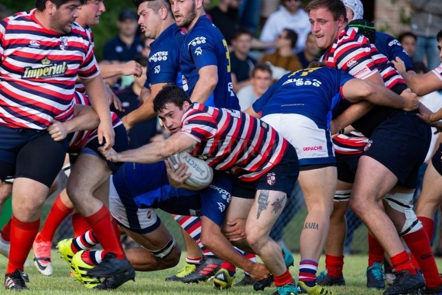 ELLITORAL_412810 |  El Litoral En un partido tan equilibrado, cada detalle tuvo un gran valor, como fue el caso del scrum.