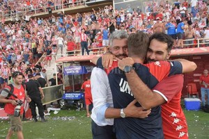 ELLITORAL_426306 |  Pablo Aguirre ¡Uruguayo... uruguayo!. Es el grito ensordecedor que explotó en el 15 de Abril cuando el pitazo final consumó la goleada a Colón en el clásico y el ticket para la Conmebol Sudamericana 2022. En poco tiempo, Munúa se hizo respetado y querido.