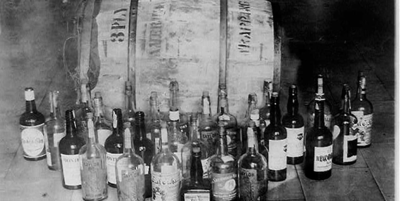 Una de Al Capone en la Santa Fe del siglo XX: fabricaban bebidas alcohólicas y fueron detenidos