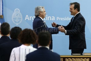 NA Alberto Fernández le tomó juramento a Martín Soria.