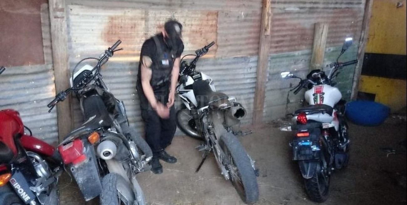 Buscaban una moto robada y encontraron otras cinco