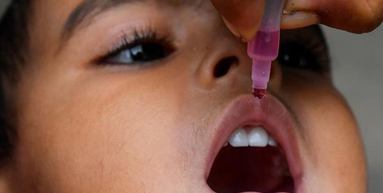 El régimen talibán admitió, por primera vez, la vacunación contra la polio en Afganistán