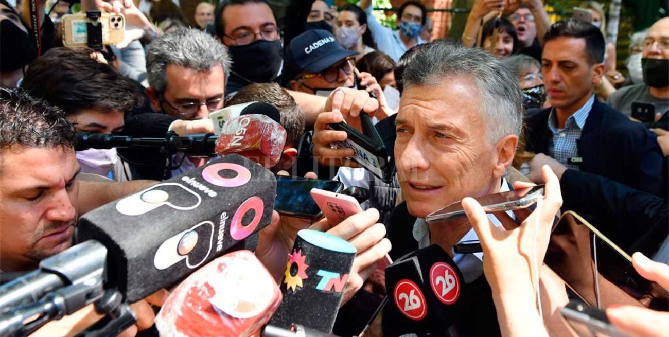 Revocan prohibición de salida del país de Macri y ordenan dictar nuevo fallo