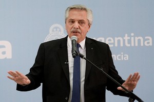 ELLITORAL_405487 |  Gentileza Argentina's President Alberto Fernandez speaks at the Casa Rosada presidential palace, in Buenos Aires, Argentina September 20, 2021. Juan Mabromata/Pool via REUTERS