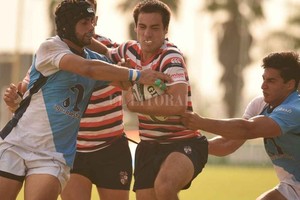 ELLITORAL_419177 |  Luis Cetraro Santa Fe Rugby viaja a Rosario para jugar con Universitario. En tanto Rowing, recibe en Paraná a CRAI.