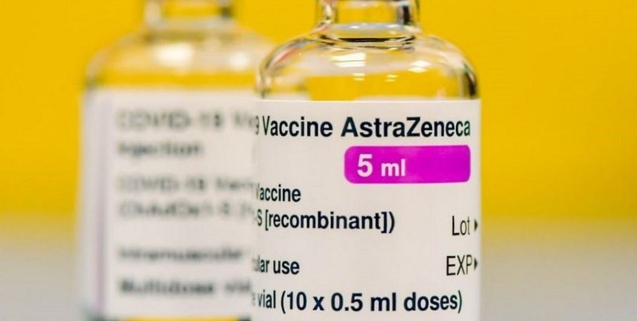 Aseguran que la vacuna AstraZeneca puede actualizarse "rápidamente" para Ómicron