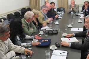 Captura web: www.conaduhistorica.org.ar Reunión. Mañana habrá un nuevo encuentro entre representantes del Gobierno nacional y las federaciones de docentes universitarios. Se aguardan novedades sobre cómo sigue la negociación paritaria.