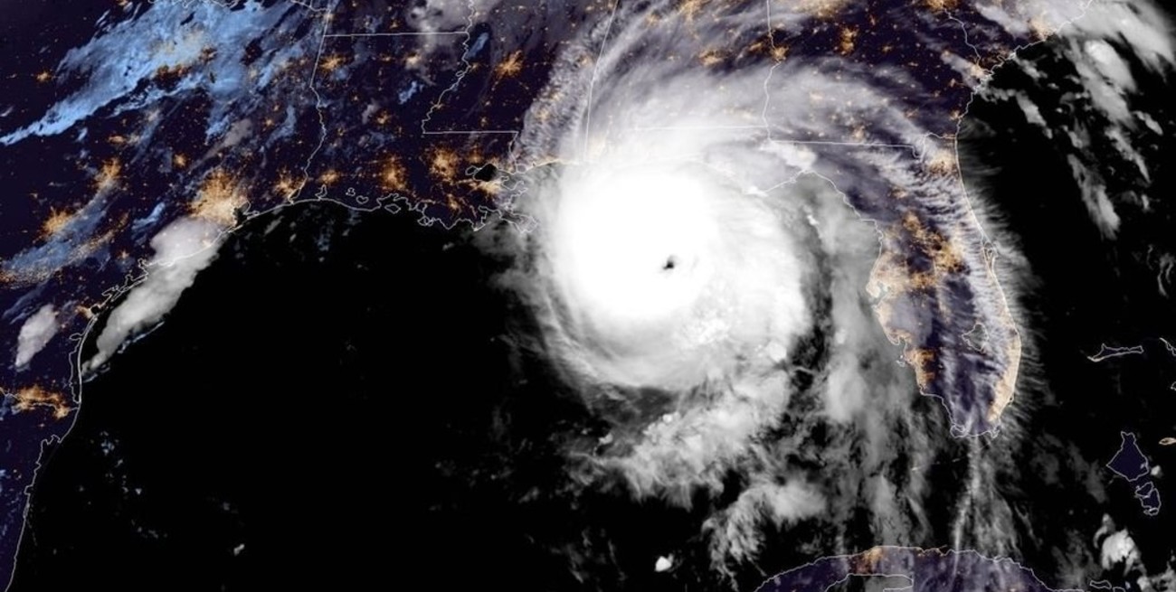 Así avanza el huracán "Michael" hacia la costa de Florida