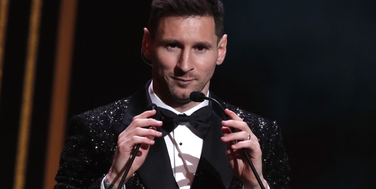 Messi: "Este Balón de Oro es diferente por lo que conseguí con la selección"