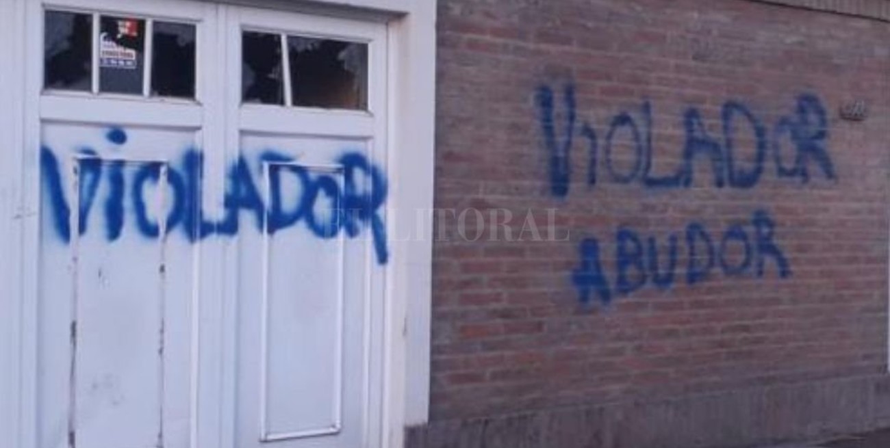 Vandalismo e incendio en la casa del profesor acusado de abuso