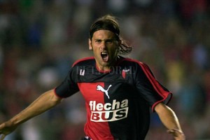 ELLITORAL_381381 |  Archivo El Litoral / Flavio Raina Carigol  con la rojinegra de Colón