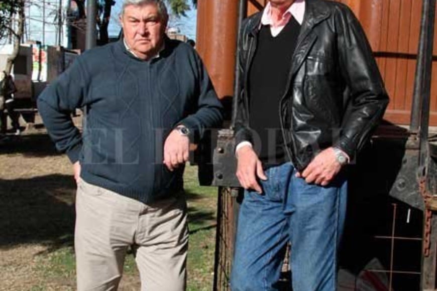 ELLITORAL_250176 |  Archivo El Litoral / Guillermo Di Salvatore Carlos Verga con su amigo del alma, Carmelo  Cholo  Mendoza.