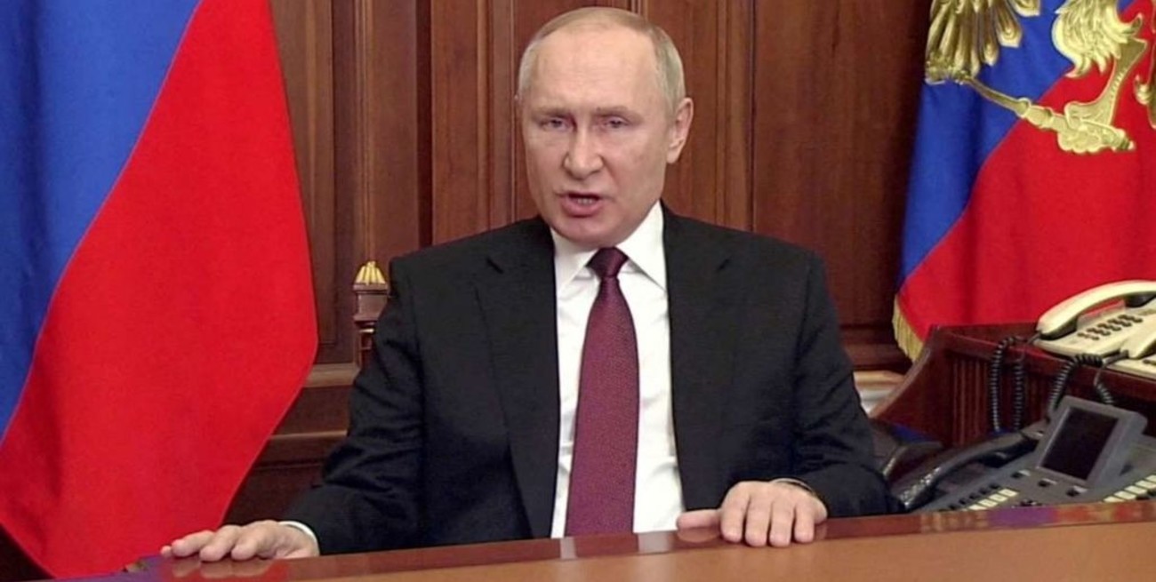 Putin restringió Facebook y dio de baja Twitter