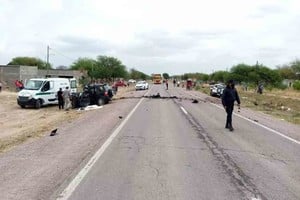 ELLITORAL_405504 |  Gentileza La fiscal de la causa, Nathalia Malachevsky, explicó que aún se tratan de establecer las circunstancias del siniestro, aunque sostuvo que, en primera instancia, se trata de un choque frontal de dos camionetas.