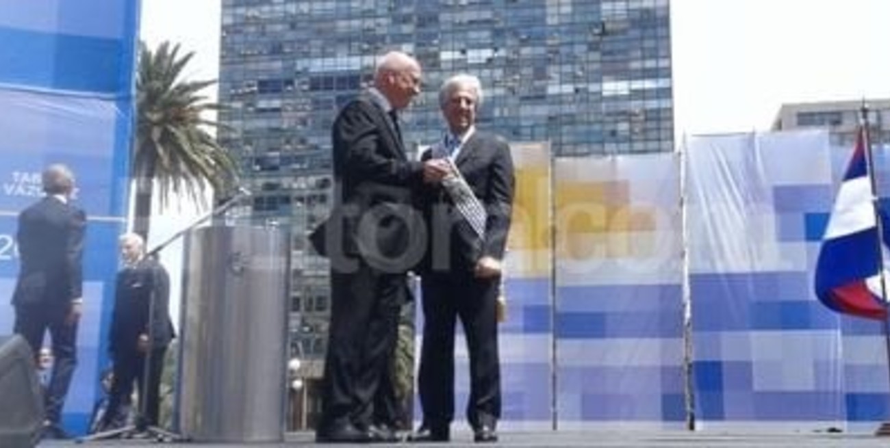 Bonfatti presenció la asunción de Tabaré Vázquez