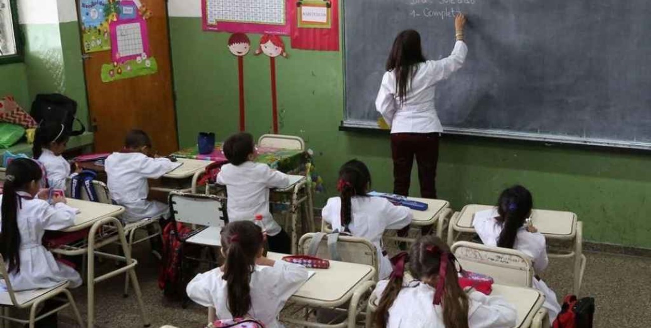 Las clases en Corrientes serán sin pase sanitario pero con barbijo obligatorio en las aulas