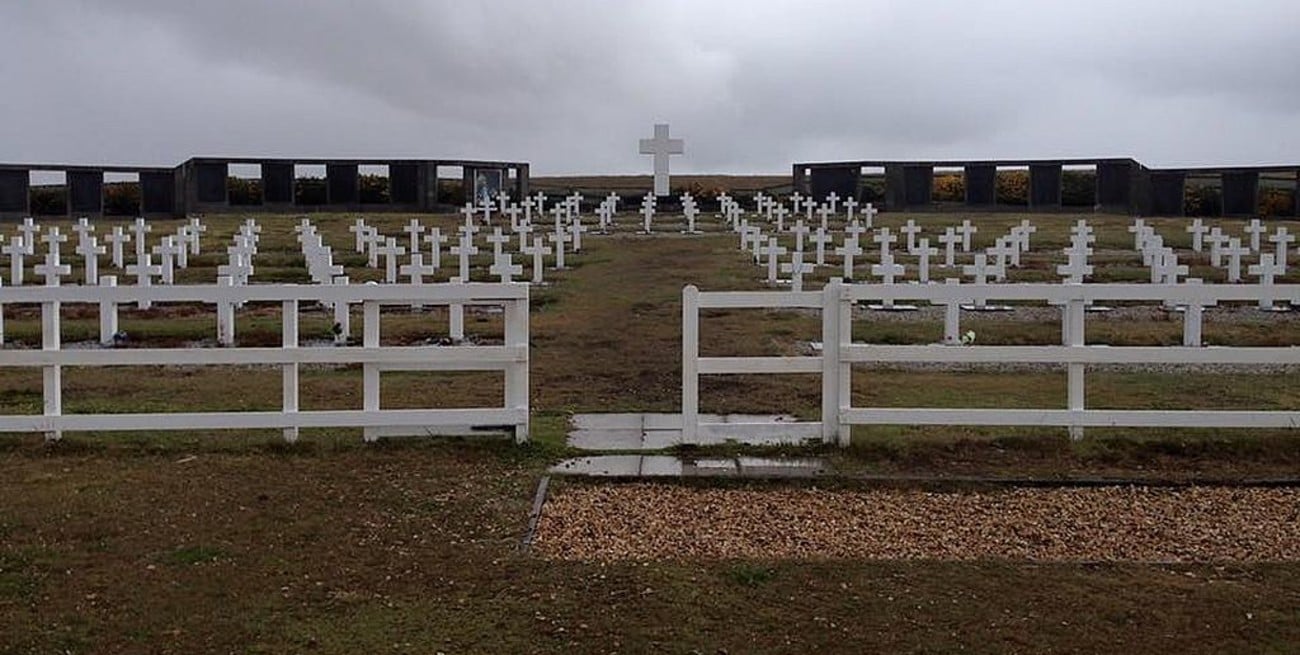 Identificaron seis soldados caídos en Malvinas que estaban enterrados en una tumba común