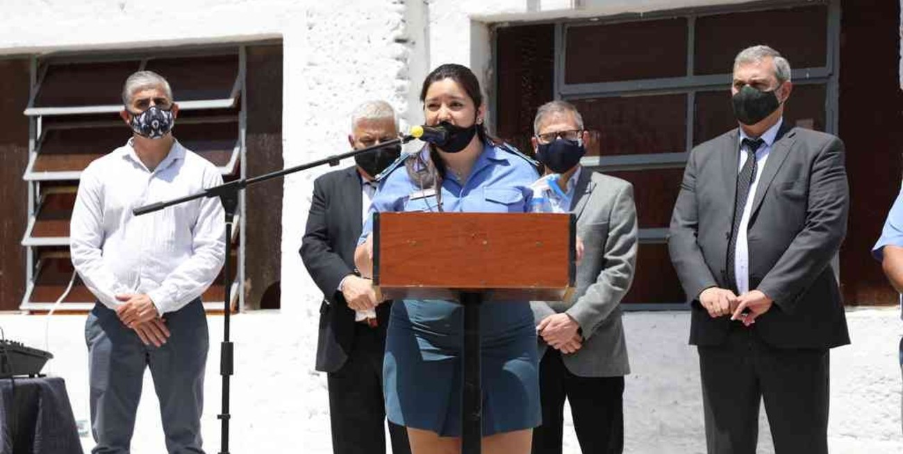 Natalia Castillo dirige la cárcel de Las Flores