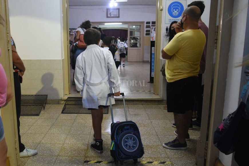 Comienzo de clases escuelas publicas