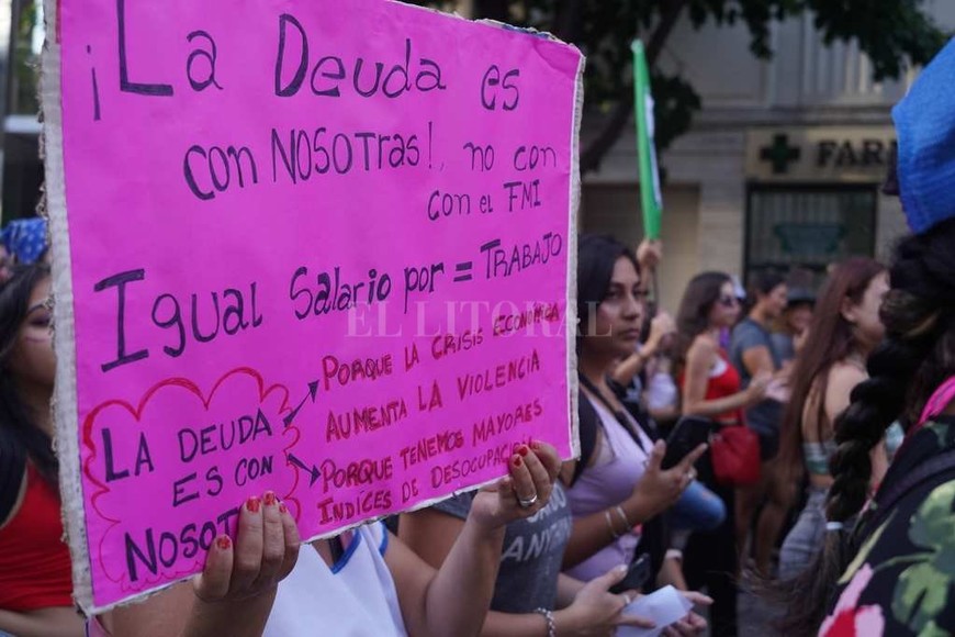 Marcha 8M en la ciudad de Santa Fe