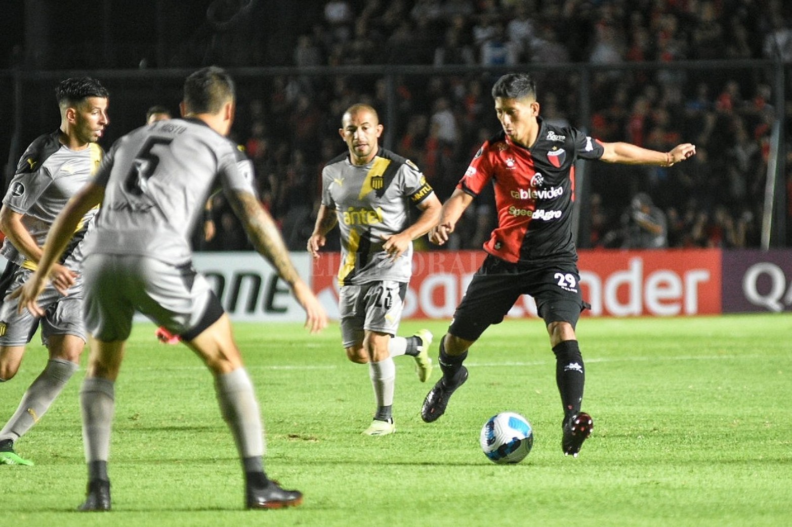 Copa Libertadores 2022 Colón Peñarol
Primeras jugadas