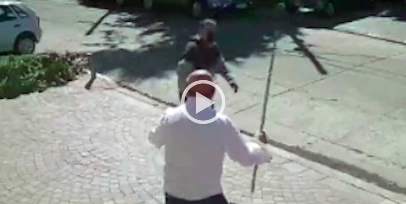 Video: jubilado bonaerense se defendió de un motochorro a palazos