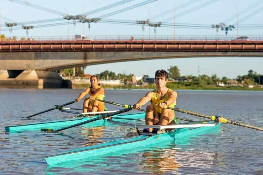 ELLITORAL_444940 |  Gentileza Ingrid Mancipar y Germán Amér, ambos palistas de Regatas.