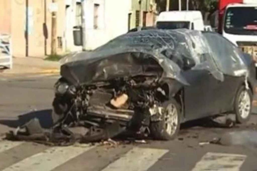 ELLITORAL_448288 |  Gentileza Así quedó el auto de Héctor Tito Canteros tras el accidente.