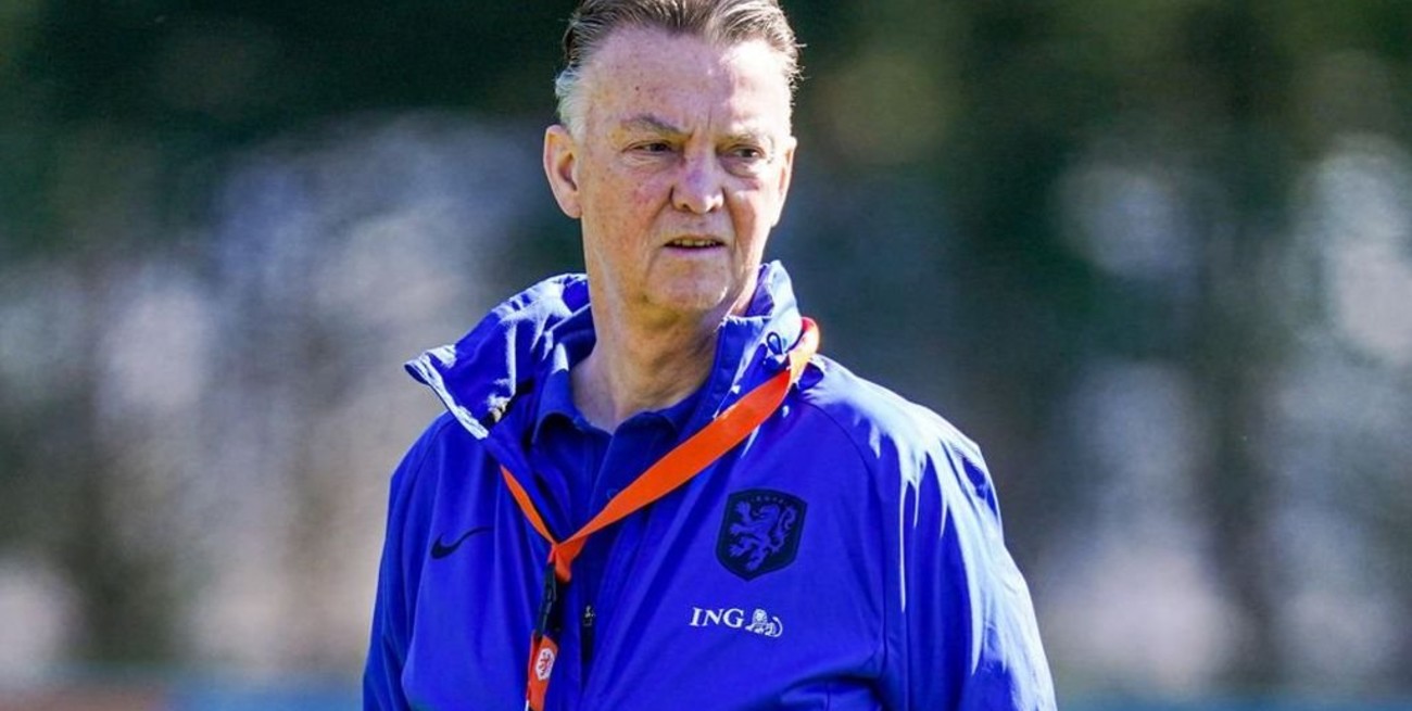 Louis van Gaal, entrenador de Países Bajos, reveló que padece cáncer de próstata
