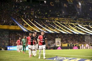 ELLITORAL_445223 |  Matías Nápoli Así, pero en campo neutral. Colón pisando La Bombonera Beach en la primera fecha de este campeonato. El club que  maneja  Juan Román Riquelme pide a gritos dos finales; una de ellas es contra Colón.