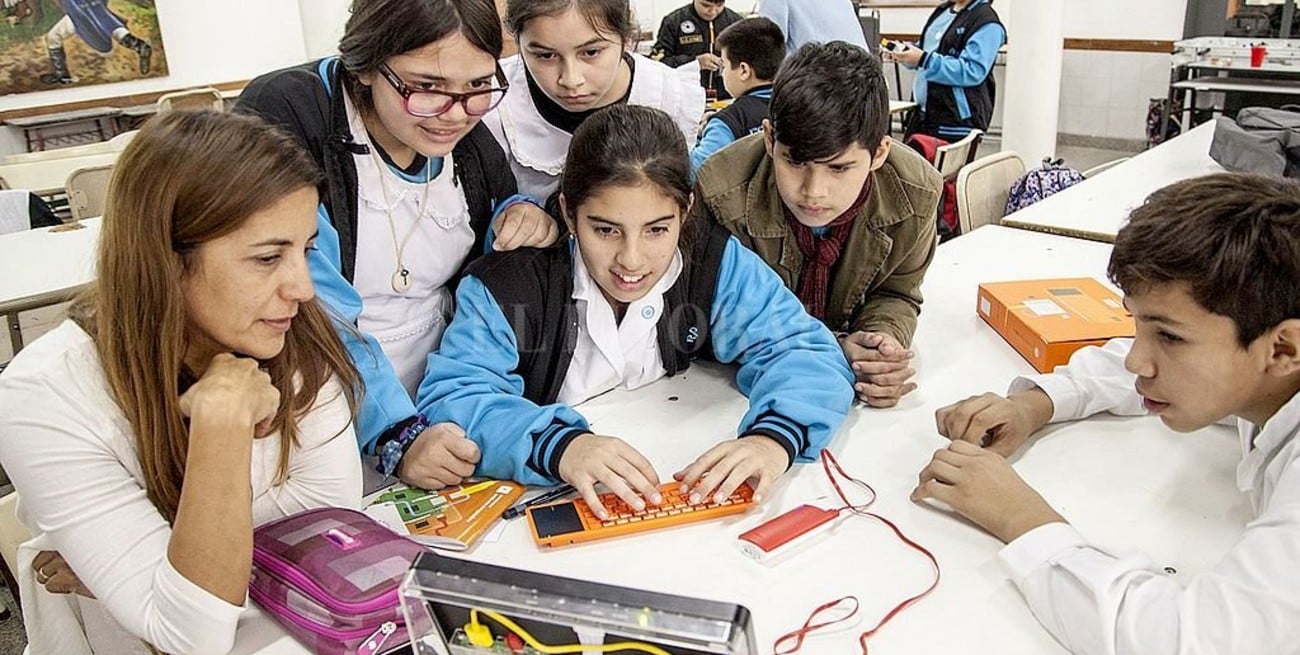 Año por año, cuánto destinó el Estado argentino a tecnología educativa durante la última década