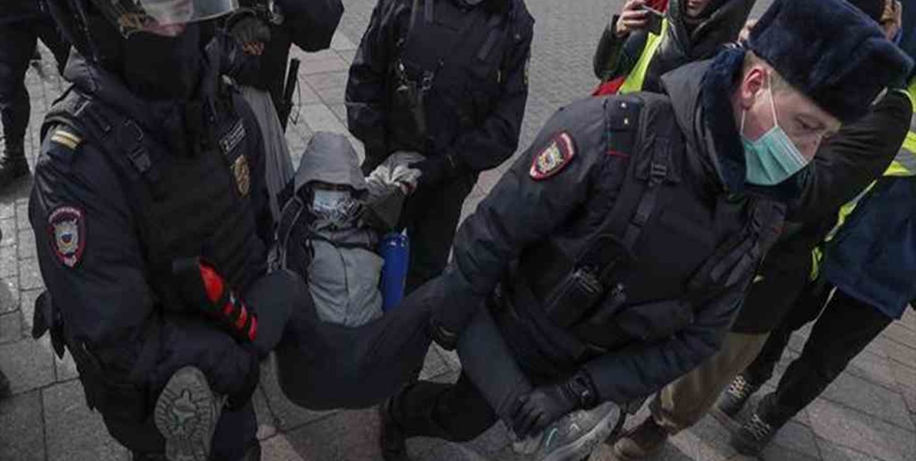 Rusia: más de 5.000 manifestantes detenidos durante las protestas contra la invasión a Ucrania