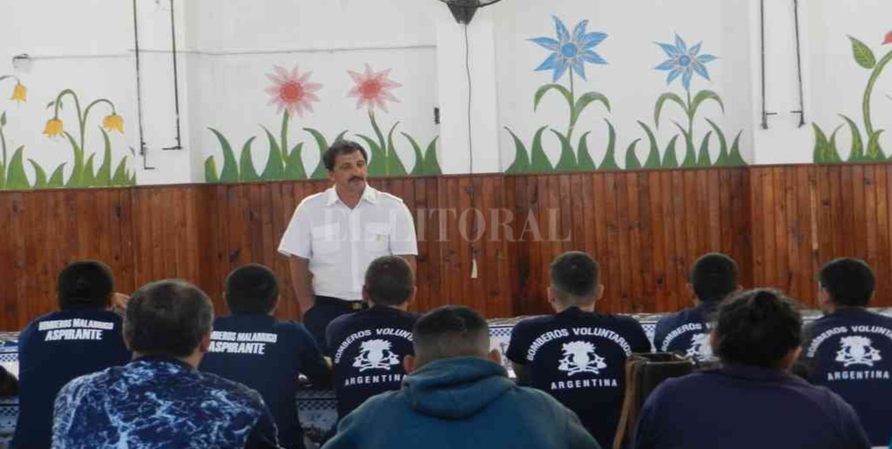 Cadetes aspirantes a Bomberos Voluntarios comenzaron su capacitación en San Javier