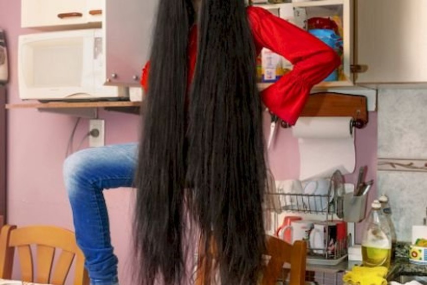 ELLITORAL_446078 |  Irina Werning Antonella no se cortó el cabello durante el confinamiento por coronavirus en Buenos Aires