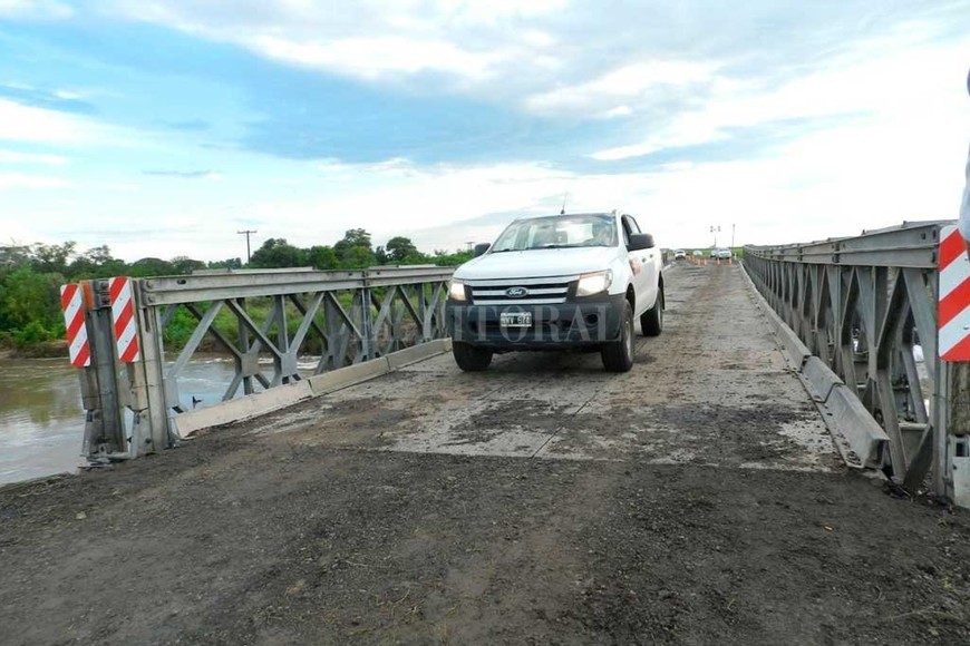 ELLITORAL_445757 |  Archivo El Litoral El Batallón de Ingenieros Anfibios 121 del Ejército Argentino construyó e instaló el puente provisorio  Mabey .