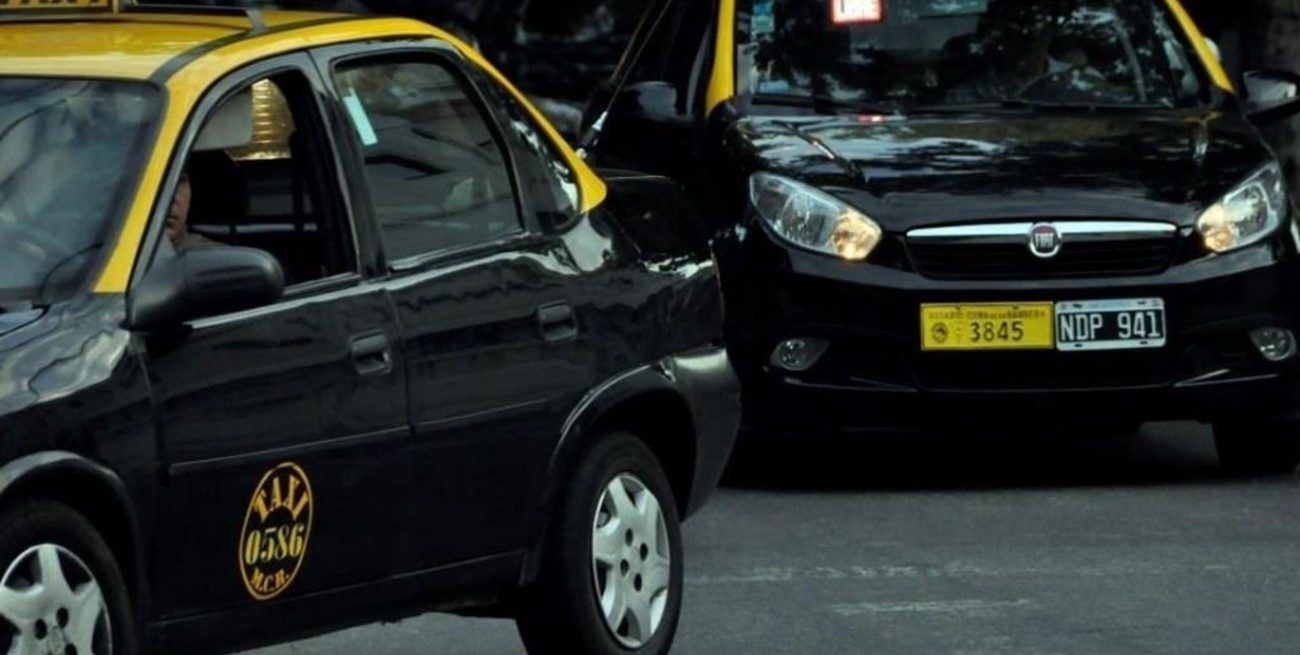 Taxis y remises: buscan facilitar el acceso a la convocatoria para adjudicar nuevas chapas