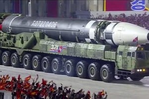 ELLITORAL_448403 |  Gentileza El gobierno de Kim Jong-un exhibió la considerada  arma más fuerte del mundo .