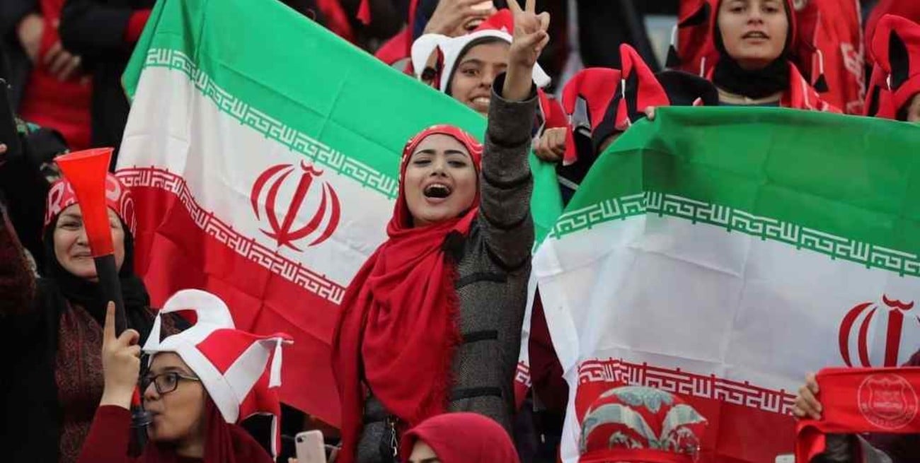 Irán prohibió el ingreso de mujeres al partido contra Líbano y pidió disculpas