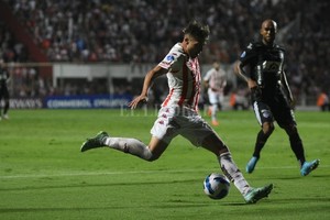 ELLITORAL_448958 |  Pablo Aguirre Vera tuvo una oportunidad clara para darle el triunfo a Unión en el segundo tiempo.